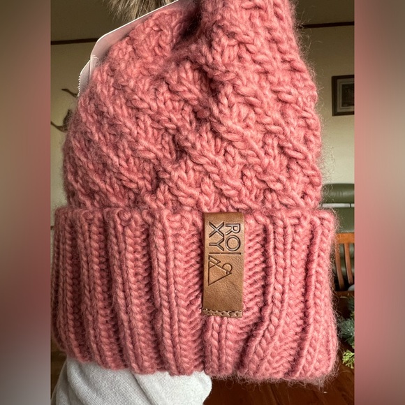 ROXY NEW Blizzard Beanie Cable Knit Pom - Picture 3 of 12